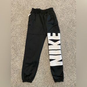 NIKE black thermal fit pants black size S